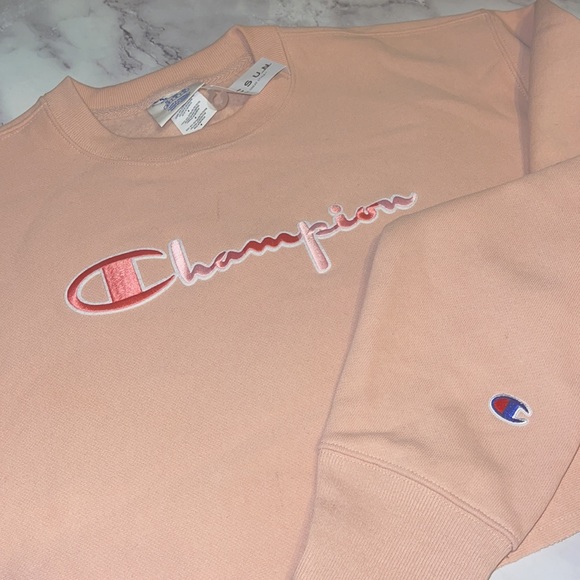 🔥Champion Cropped Crew Neck Sweatshirt NWT - Picture 6 of 7